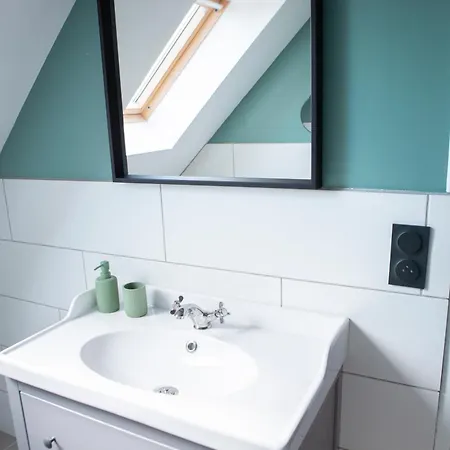 Le Repaire De Melusine - De Charme Et Bed and Breakfast 3*